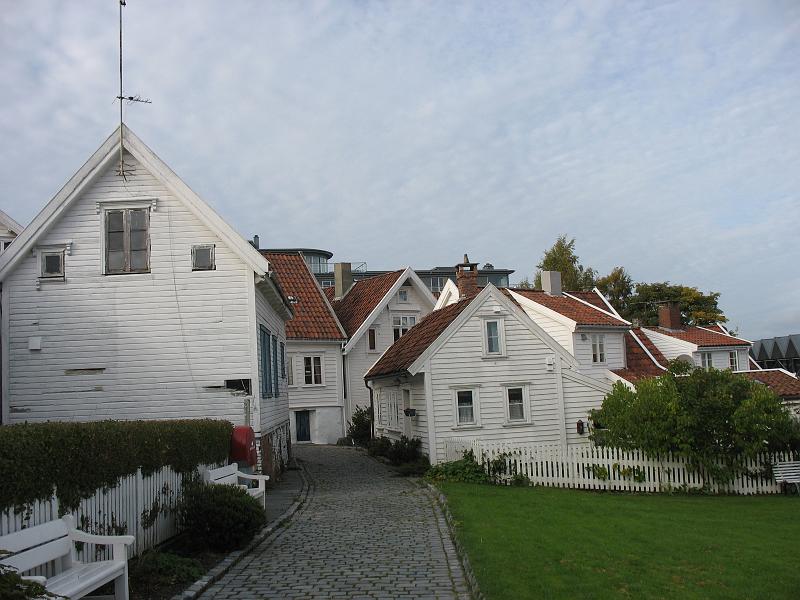 851.JPG