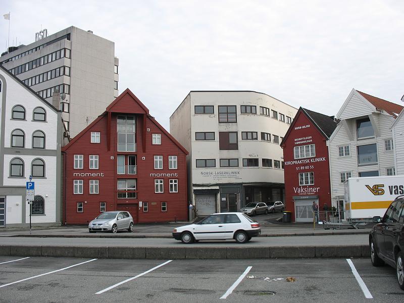 936.JPG